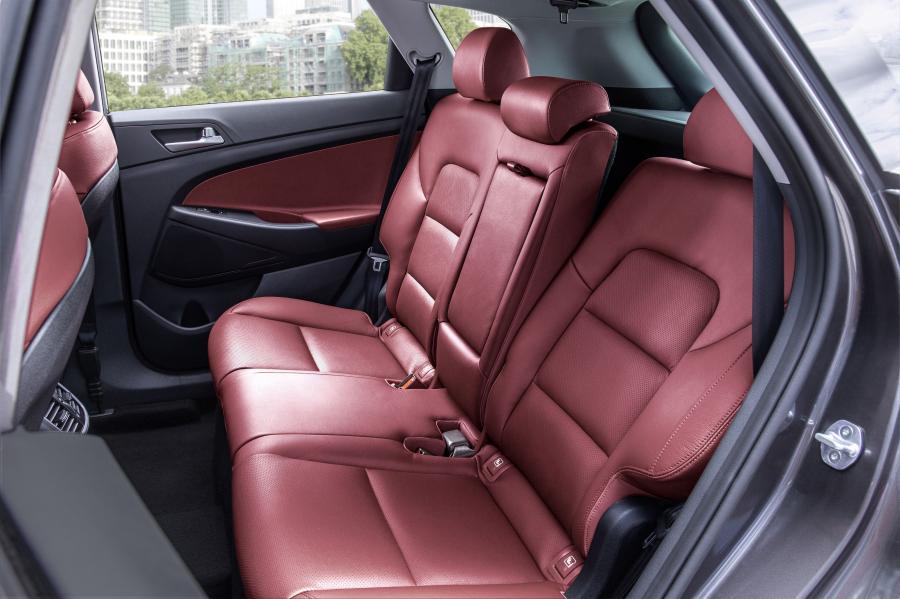  Hyundai Tucson 2015 года  (фото 16 из 27)